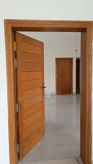 2,434 Sft, Gulshan -2, Ready Flat