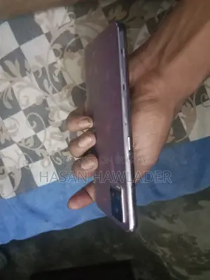 Vivo V20 8/128 GB (Used)