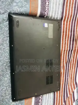Lenovo Core i3 Laptop (8GB RAM, SSD) – Minor Scratch, Smooth Performance