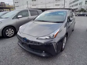 Toyota Prius S SAFETY PLUS 2 2021