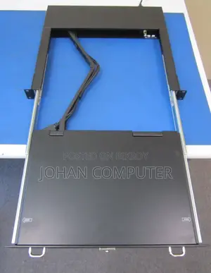 KVM Console 17″ (IBM)