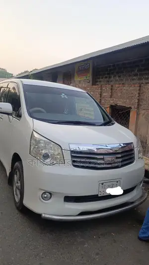 টয়োটা নোয়া ওয়ান ডোর পাওয়ার ২০১০