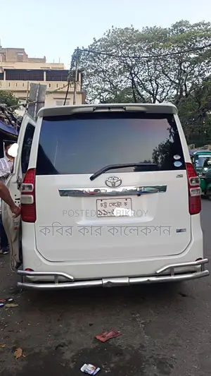 Toyota Noah One door power 2010