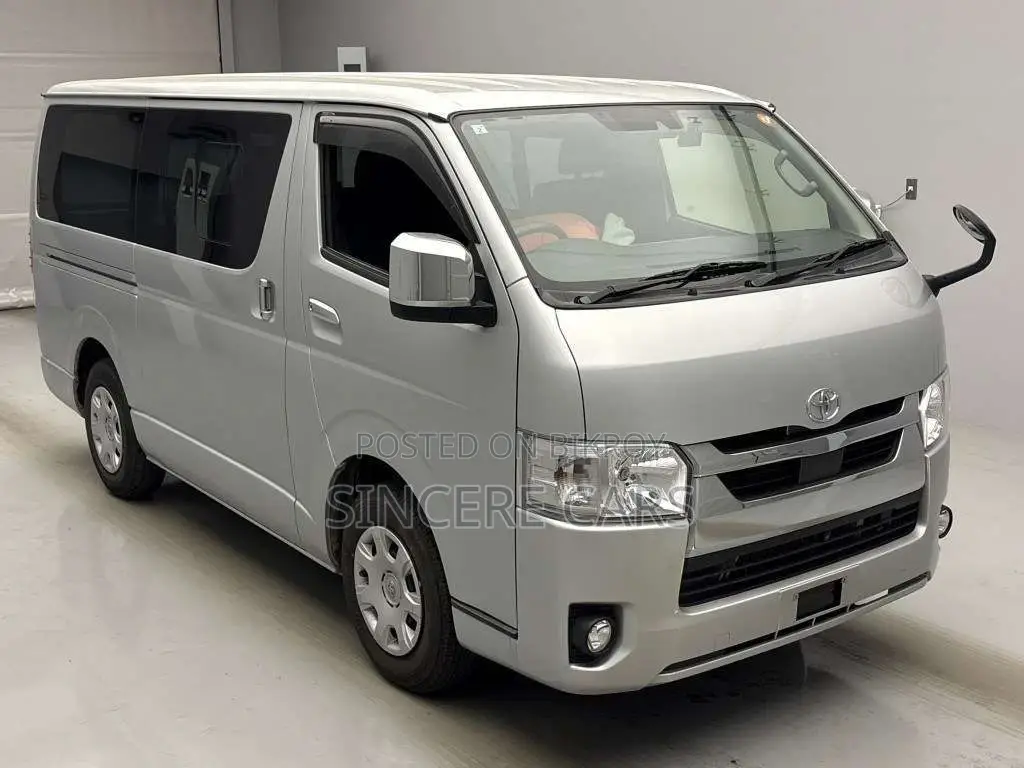Toyota Hiace SUPER GL KEY START 2020