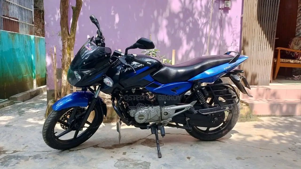 Bajaj Pulsar 150 2015