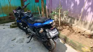 Bajaj Pulsar 150 2015