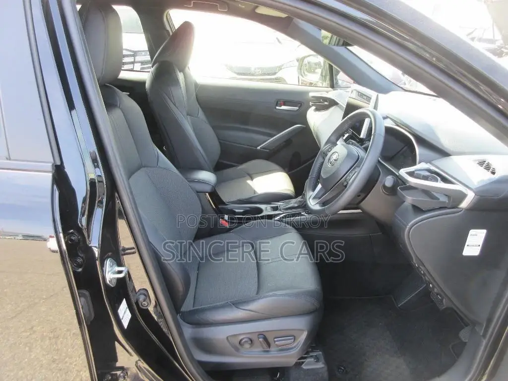 Toyota Corolla Cross Z LEATHER MOONROOF 2024