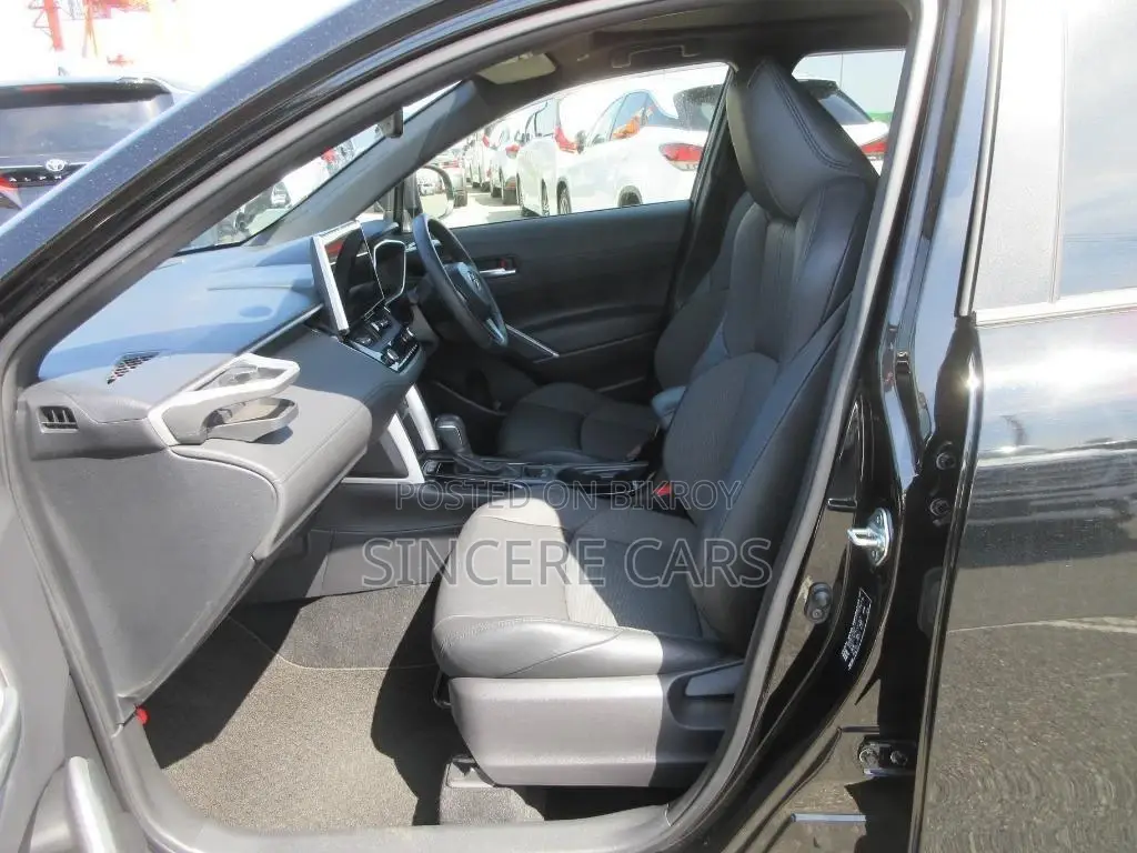 Toyota Corolla Cross Z LEATHER MOONROOF 2024