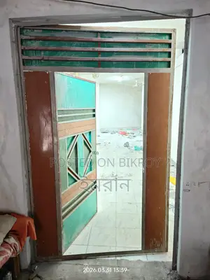 ৫ মাস আগে তৈরি করেছিলাম, গোডাউন ছেড়ে দিয়েছি তাই বিক্রি করে দিবো।