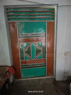 ৫ মাস আগে তৈরি করেছিলাম, গোডাউন ছেড়ে দিয়েছি তাই বিক্রি করে দিবো।