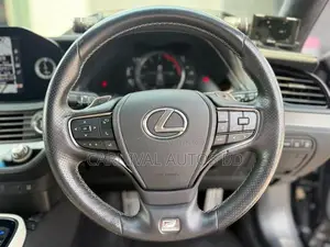 Lexus LS 500 F SPORT 2022