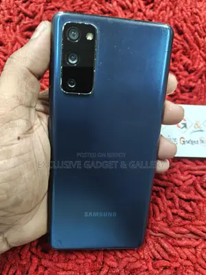 স্যামসাং গ্যালাক্সি এস২০ এফই ৫জি ১২৮ জিবি ব্লু