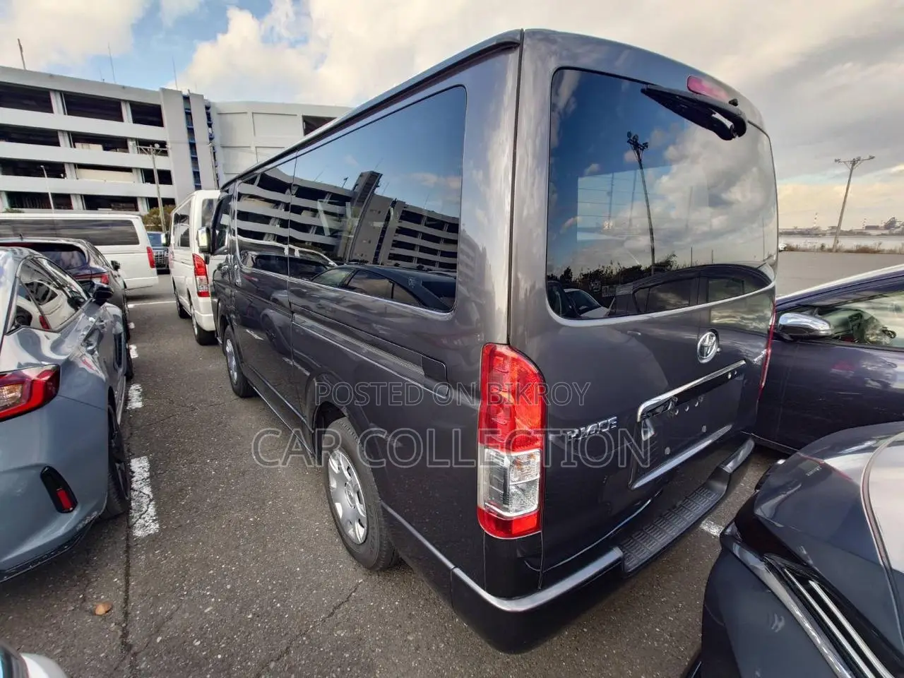 Toyota HiAce Super GL 2020