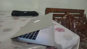 Mac book Air Core i7, ssd128