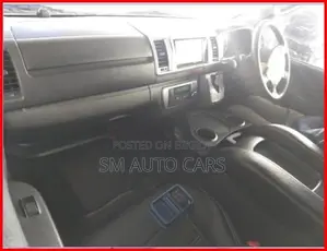 Toyota Hiace Super GL Pearl 2022