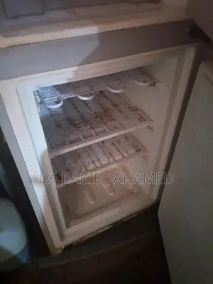 ফ্রিজ টা আর্জেন্ট বিক্রি হবে