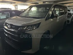 Toyota Noah S-Z 2023