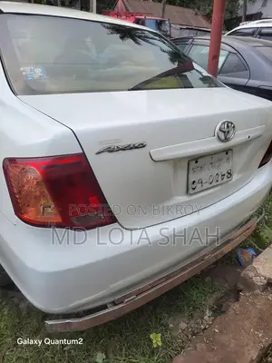 Toyota Axio . 2008