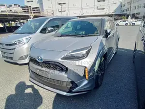 Toyota Yaris Cross Z Silver 4.5 Point 2021
