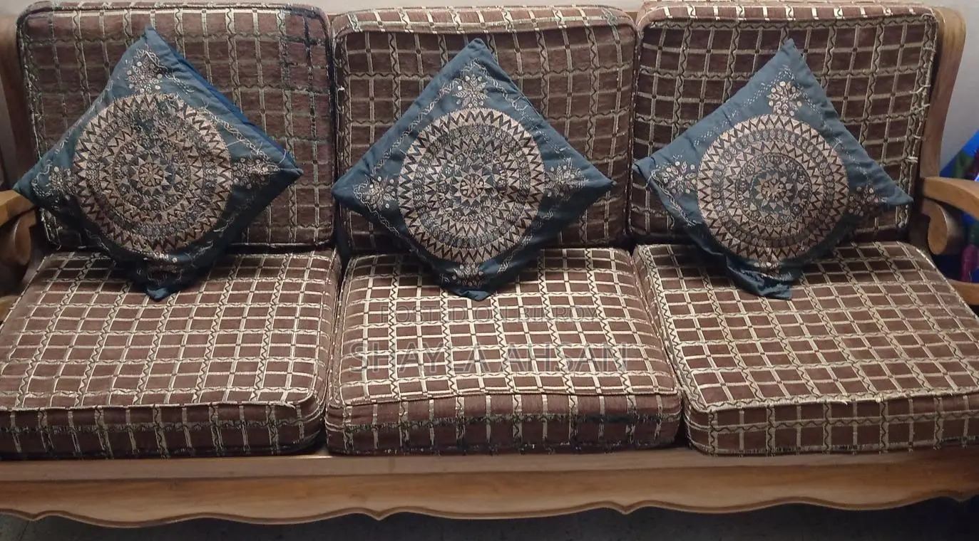 Used Cushions, Covers, and Runners.