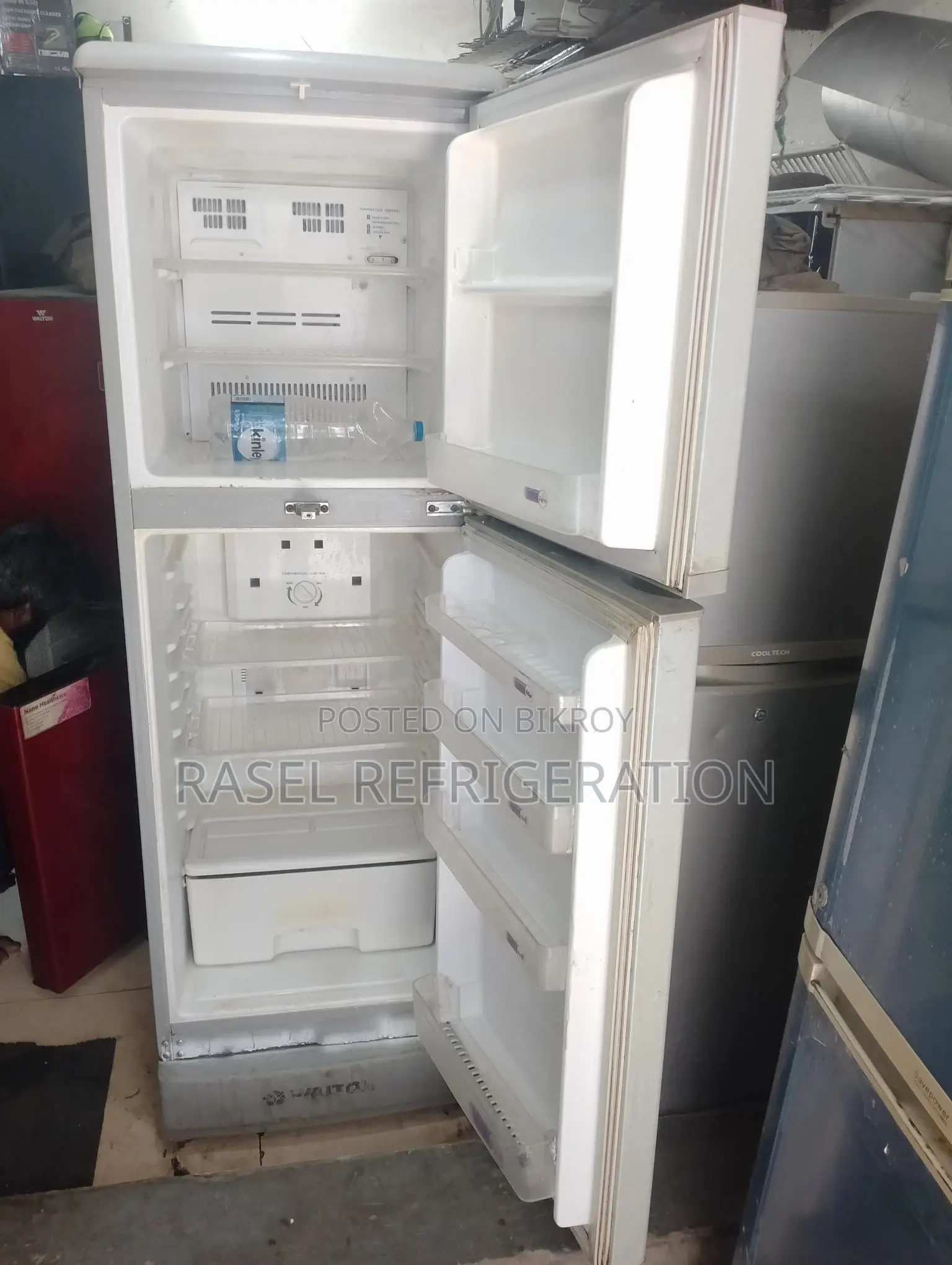 Running 14 CFT Walton Fridge for sale
