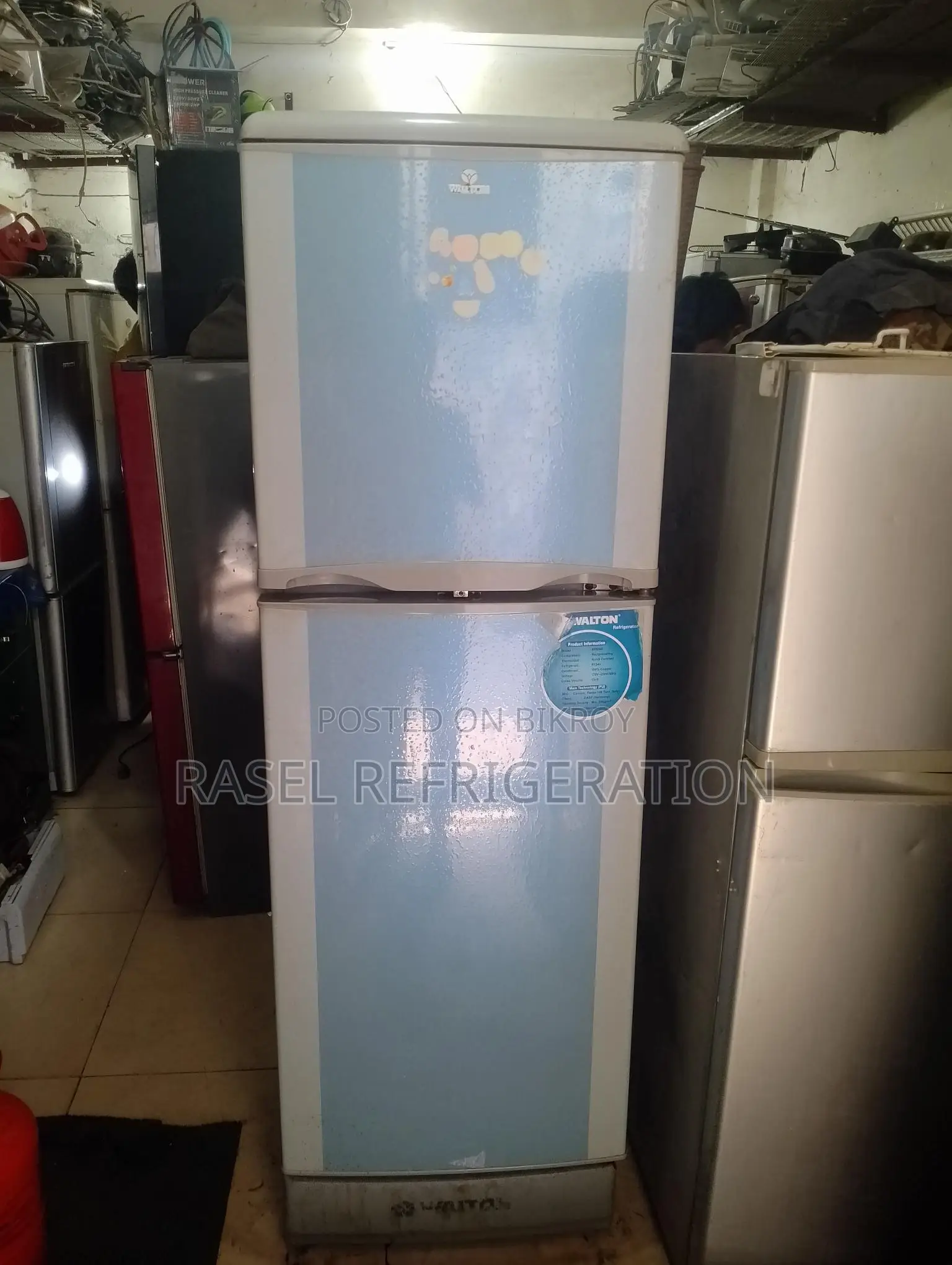 Running 14 CFT Walton Fridge for sale