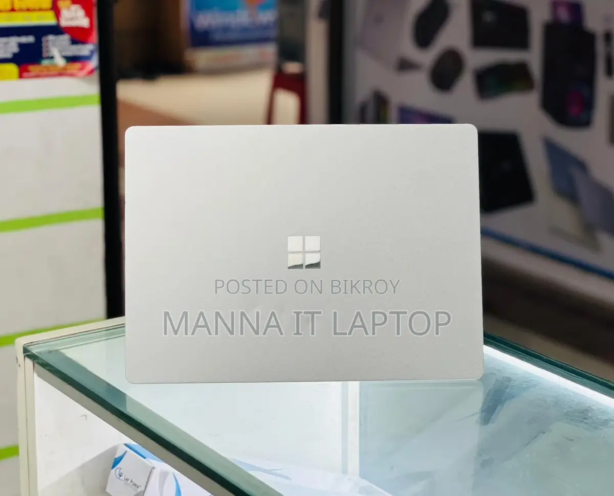 Microsoft Surface laptop 2 i5 8th Gen Full Touch 2k Display
