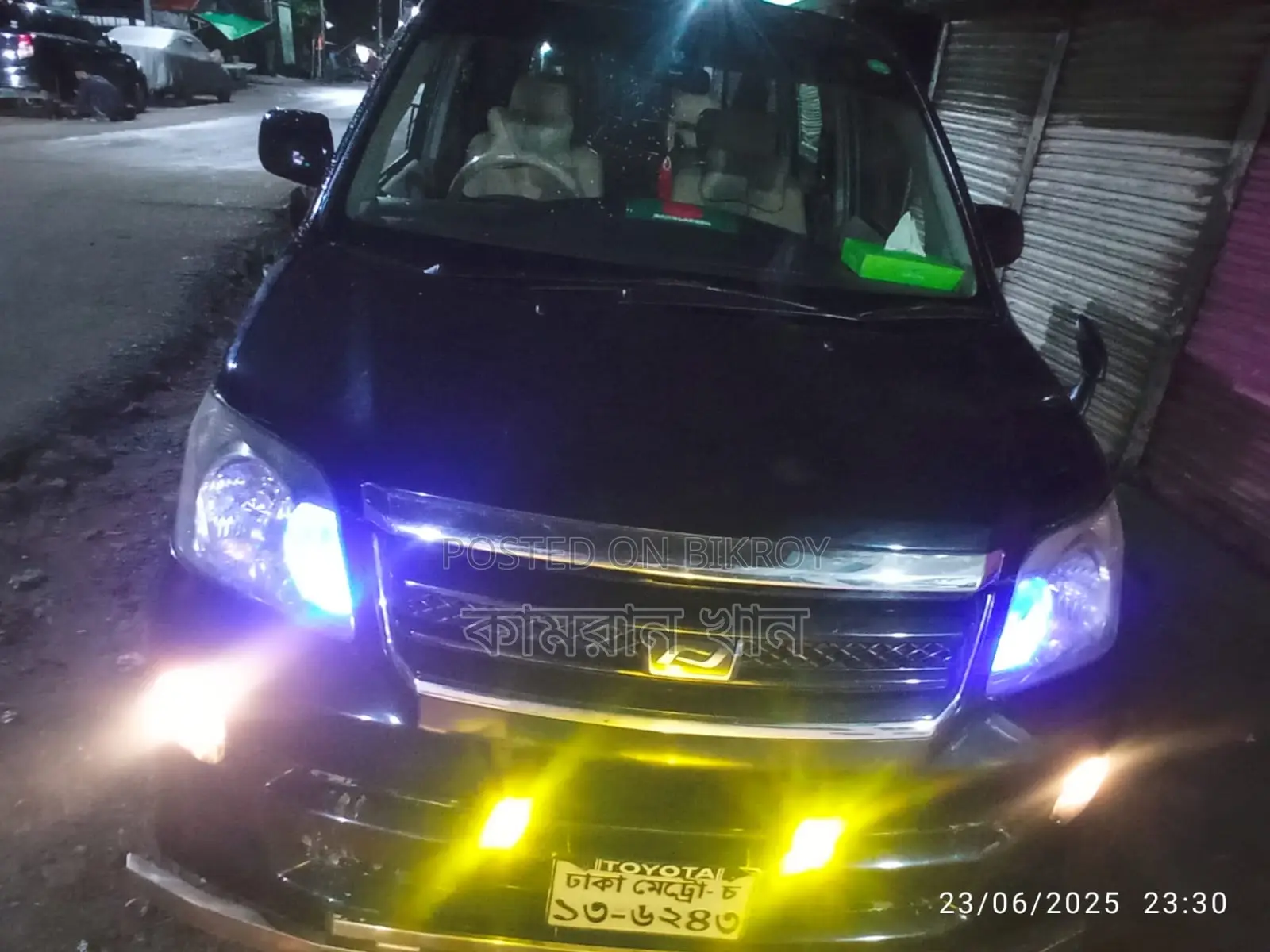 Toyota Noah 2004