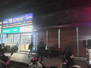 শো- রুম এর জন্য ভাড়া হইবে ইলেক্ট্রনিকস, রেস্তোরাঁ, গাড়ি