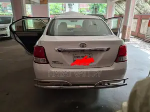 Toyota Axio G 2012