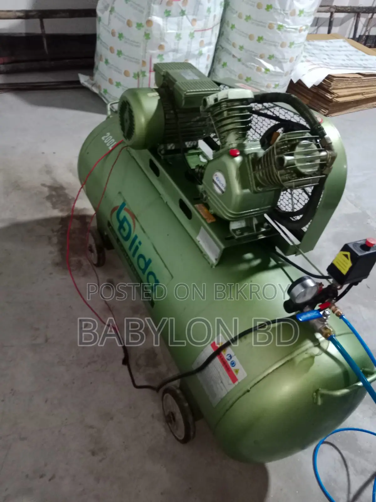 Running Compressor Lida 200 Liter Selling for Upgrade