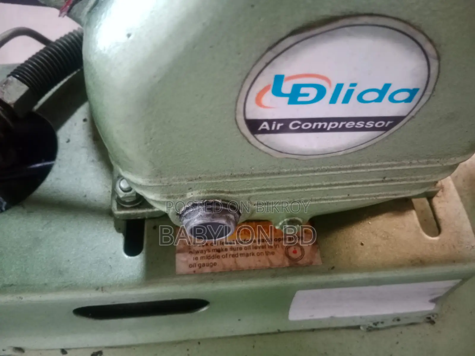 Running Compressor Lida 200 Liter Selling for Upgrade