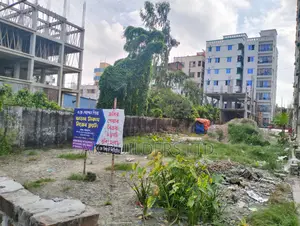 1100 sq ft flat next to Bashundhara Riverview project, adjacent to 150 ft road