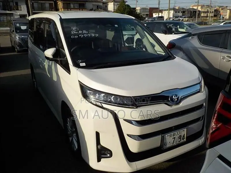Toyota Noah Hybrid Z Pearl New 2023