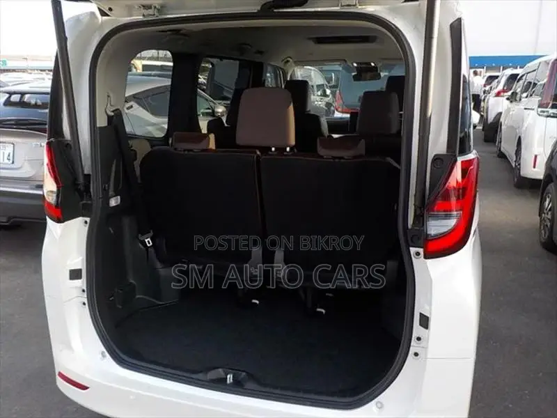 Toyota Noah Hybrid Z Pearl New 2023