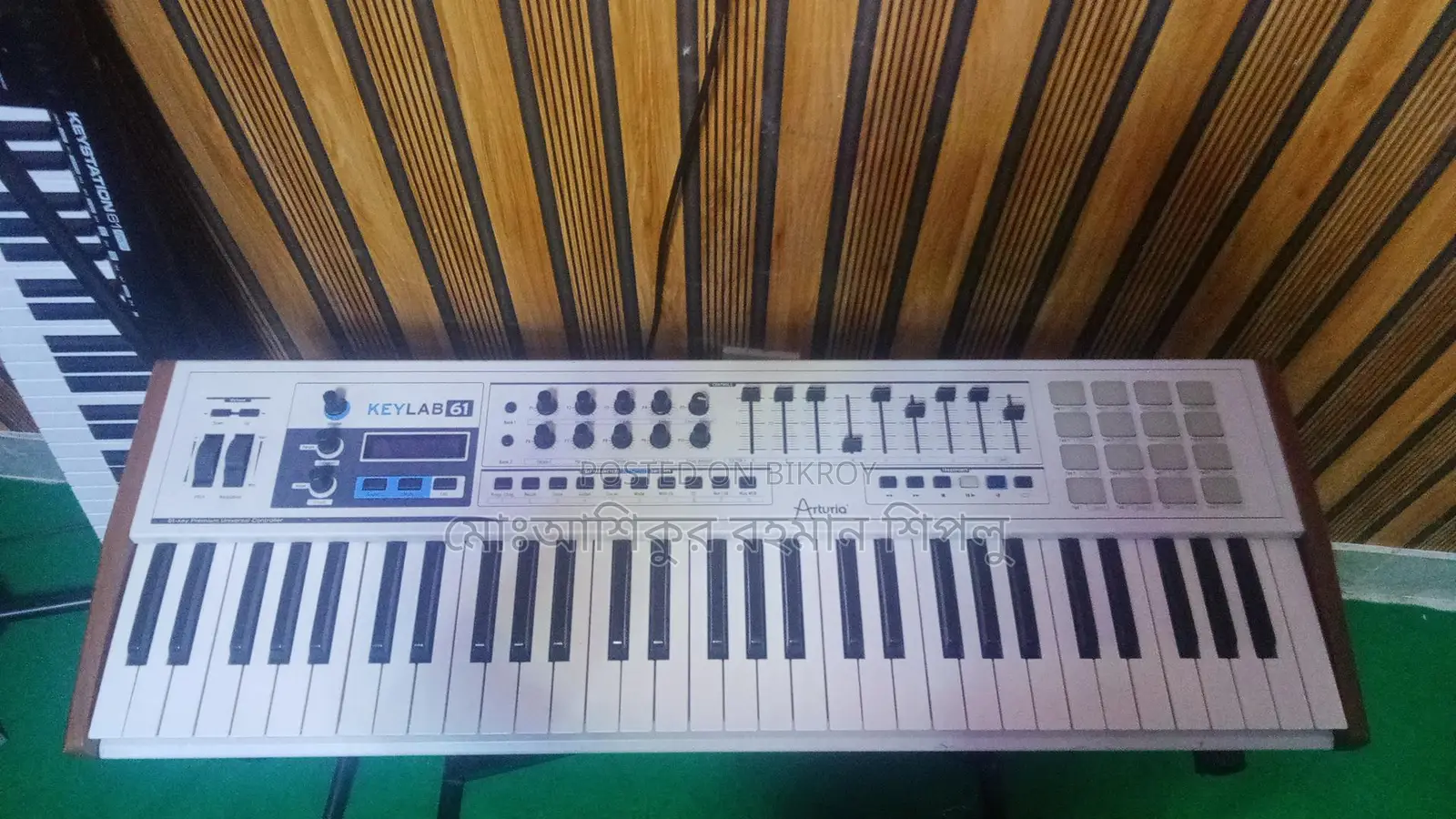 Professional MIDI Keyboard