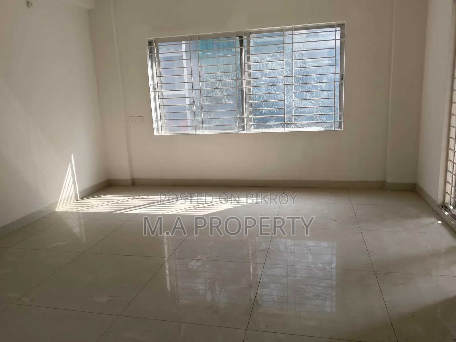 Rent Apartment 4-Bed 2-Carpark 2800sqft