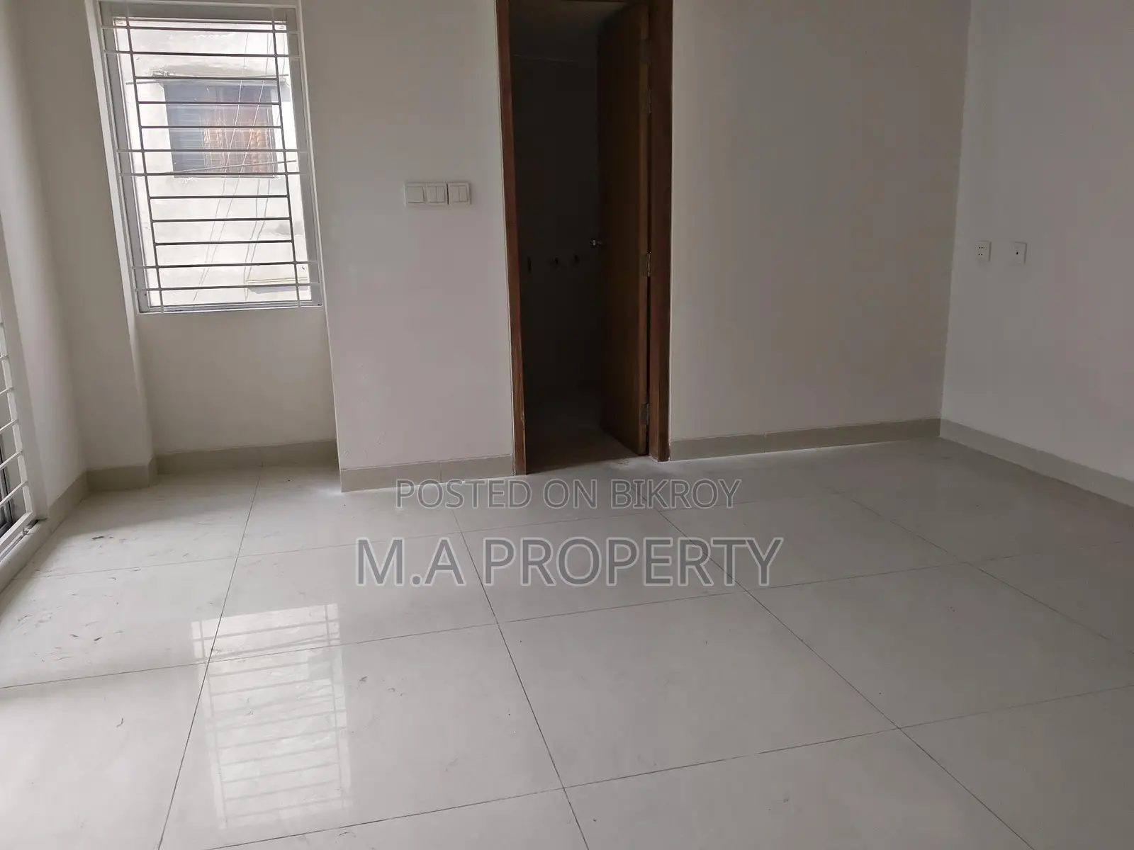Rent Apartment 4-Bed 2-Carpark 2800sqft