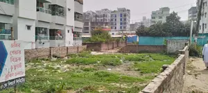 1300 sq ft flat adjacent to 150 ft road, near Bashundhara Riverview Project
