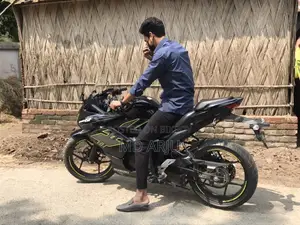 Suzuki Gixxer SF 2025