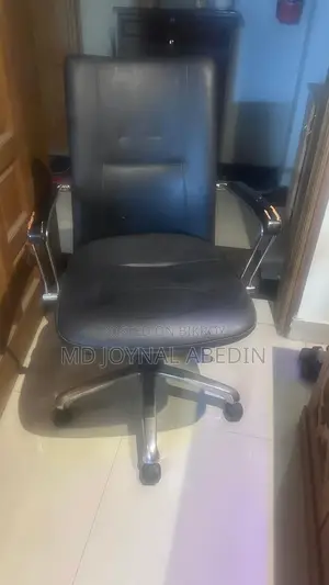 অফিস/এক্সিকিউটিভ চেয়ার (অফিস, বাসা, স্টাডি রুম বা ব্যক্তিগত ব্যবহারের জন্য)