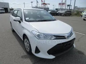 Toyota Fielder 2020