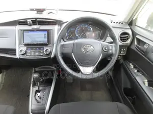 Toyota Fielder 2020
