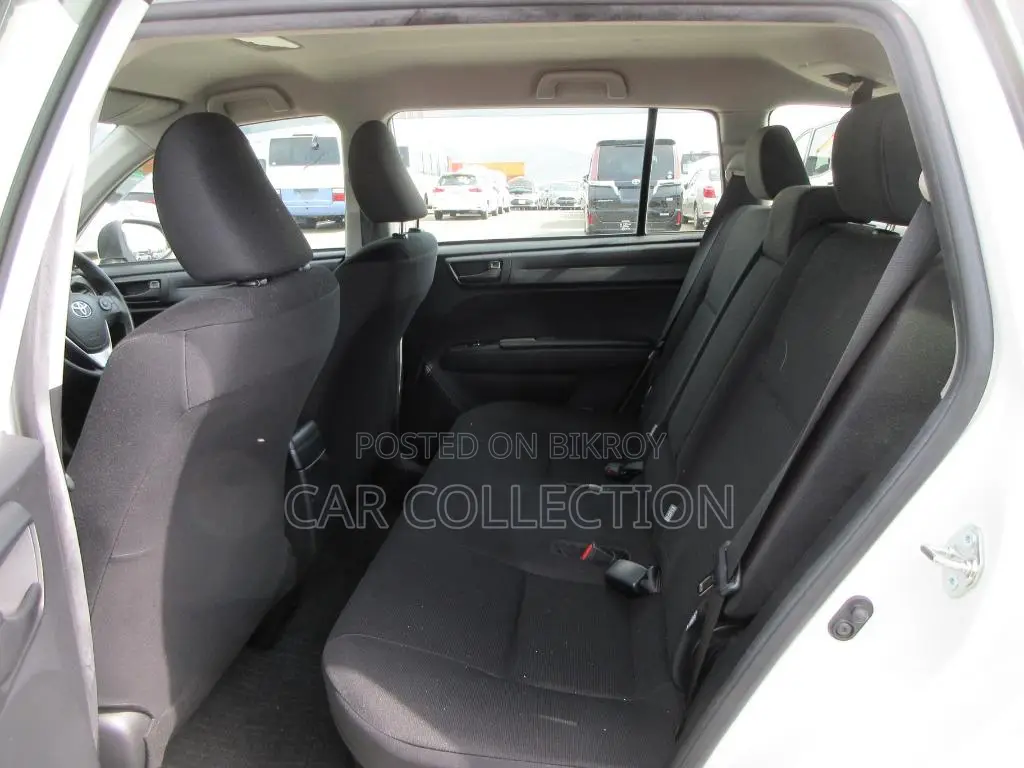 Toyota Fielder 2020