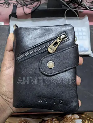 ব্ল্যাক কাভিস ওয়ালেট
