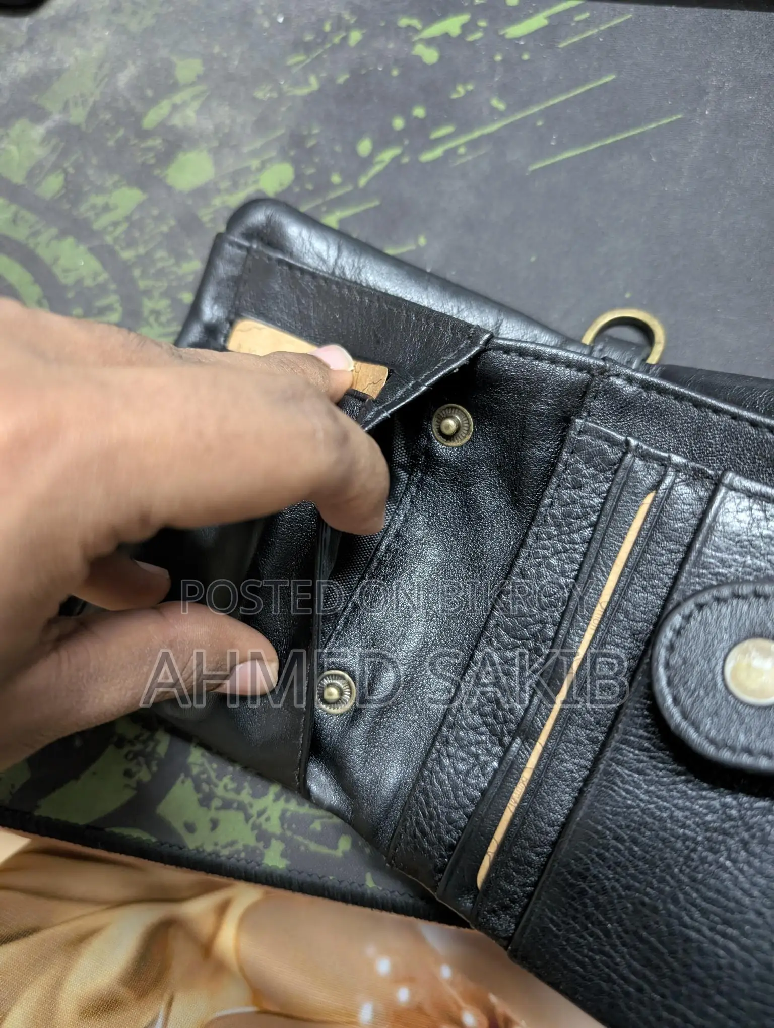 Black Kavi's Wallet