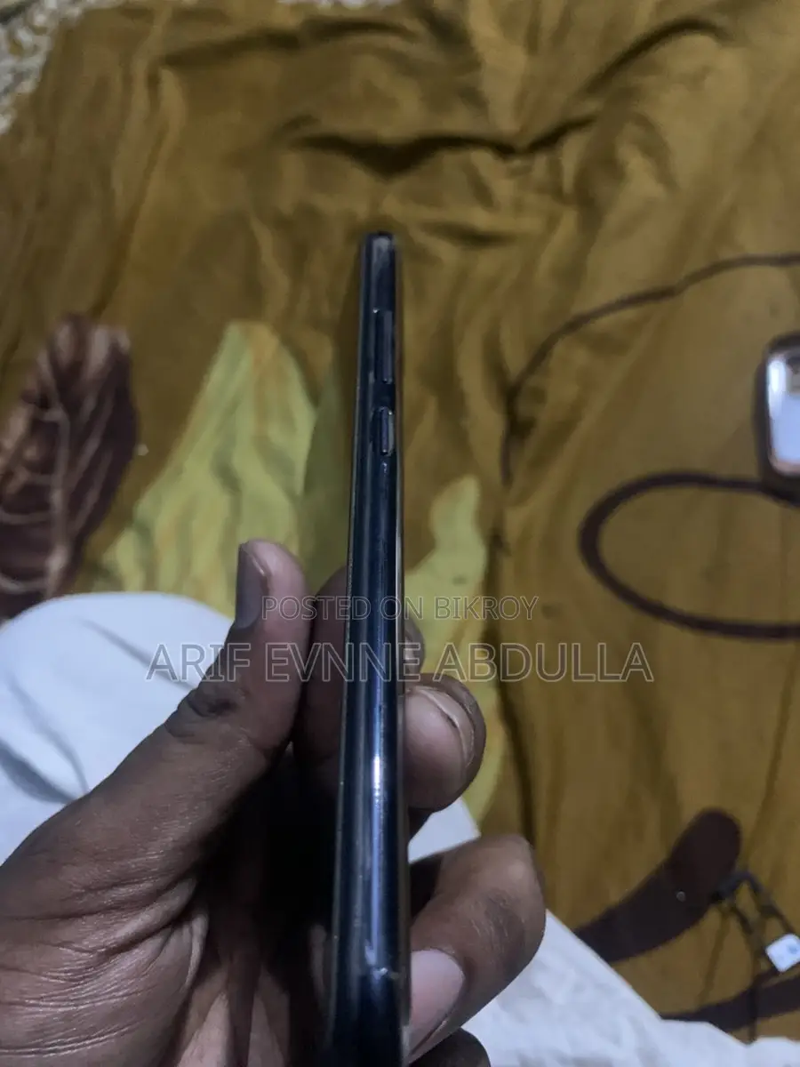 Vivo Y50 ` (Used)