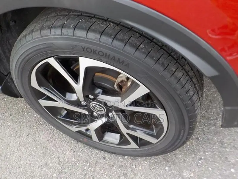 Toyota C-HR G Red 360 Camera 2020
