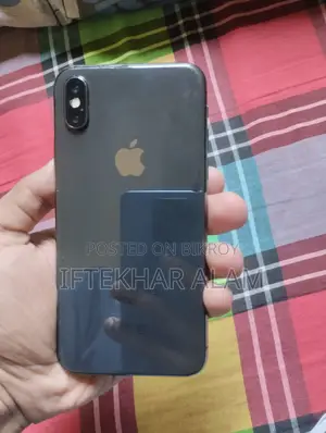 Apple iPhone X (Used)