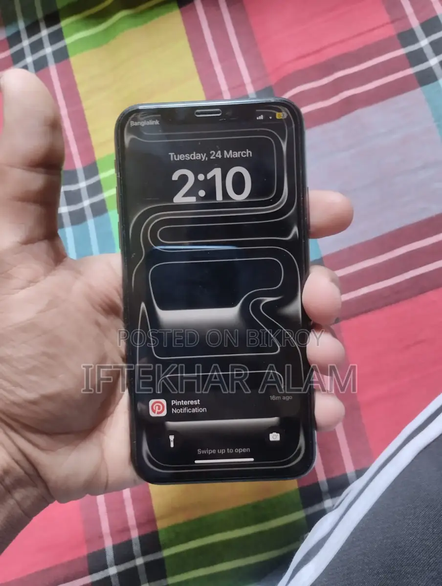 Apple iPhone X (Used)